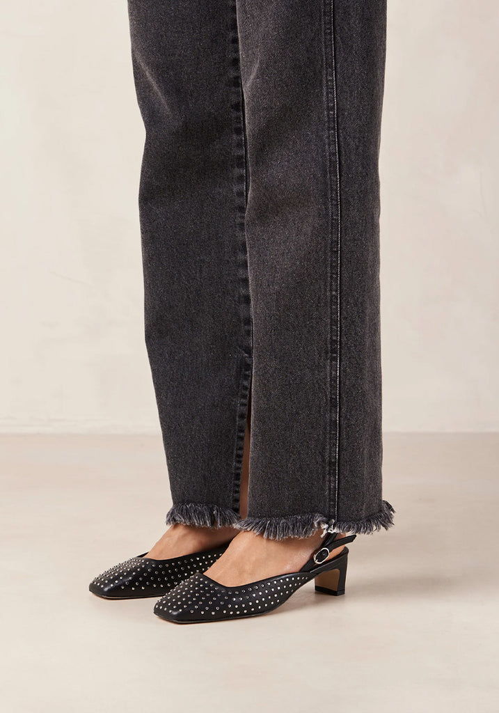 Lindy Stud Pumps Black Leather