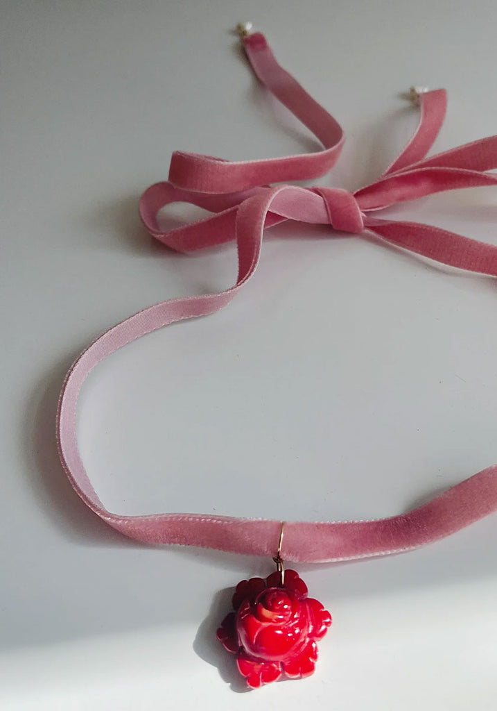 Velvet necklace cheap