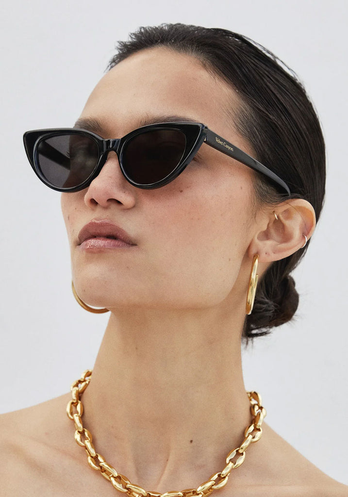 Black Cat's Eyes Sunglasses by Velvet canyon